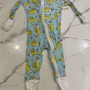 Little Sleepies 3-6 month zipper pajamas - banana splits